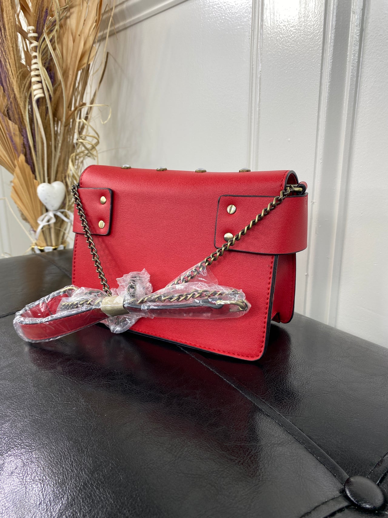 Kim Bee Handbag (7 Colors)